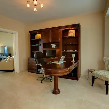 Anna Rebecca Villa *